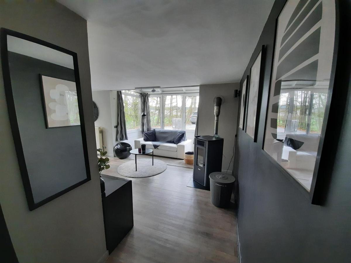 La Pinede - Charmante Maison De Village Hotton Zewnętrze zdjęcie